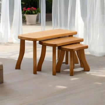 Nesting tables vintage unique  beschikbaar voor biedingen