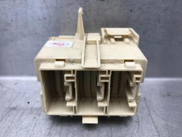 ZEKERINGKAST Lexus RX (L2) (01-1997/10-2015) beschikbaar voor biedingen