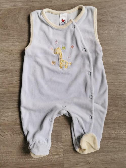 Kruippakje giraf C&A - maat 56, Kinderen en Baby's, Babykleding | Maat 56, Gebruikt, Jongetje of Meisje, Nacht- of Onderkleding