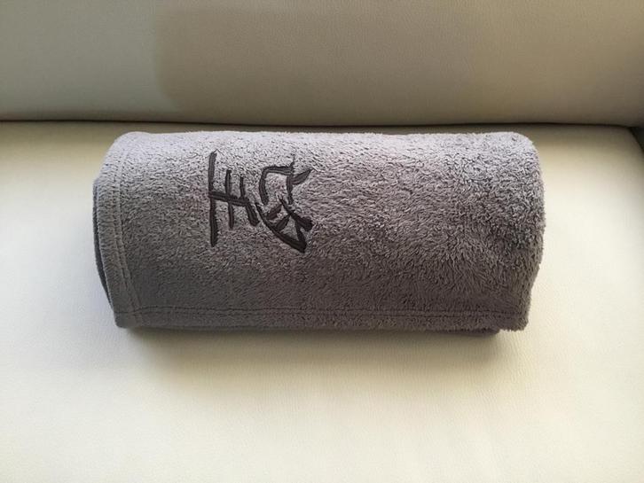 PLAID FLEECE GRIJS HEEL GOEDE STAAT, Handtassen en Accessoires, Portemonnees, Zo goed als nieuw, Grijs, Ophalen of Verzenden