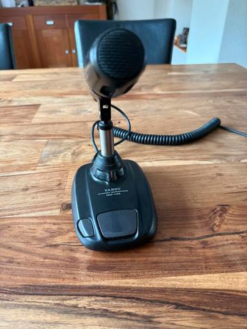 Zeer nette Yaesu MD 100 Tafelmike nette staat beschikbaar voor biedingen