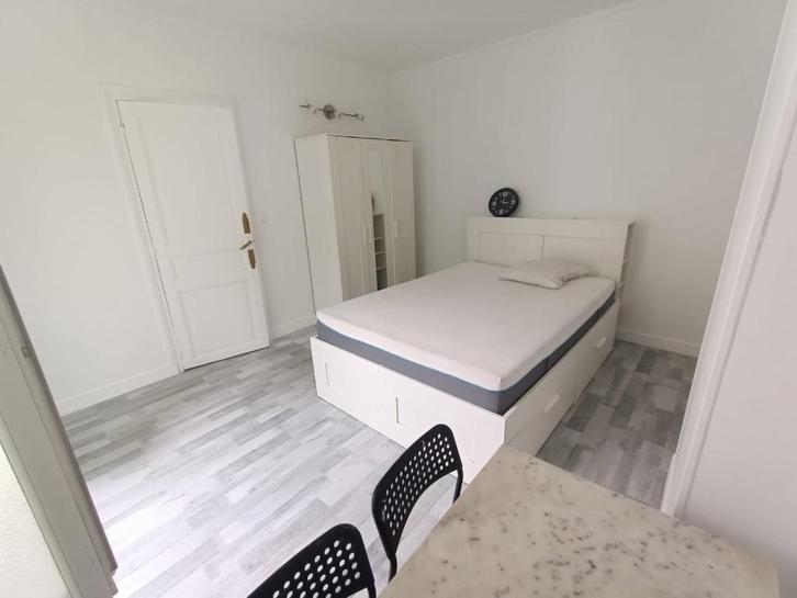 Verhuur van studentenkamers, Immo, Appartementen en Studio's te huur, Doornik, 50 m² of meer
