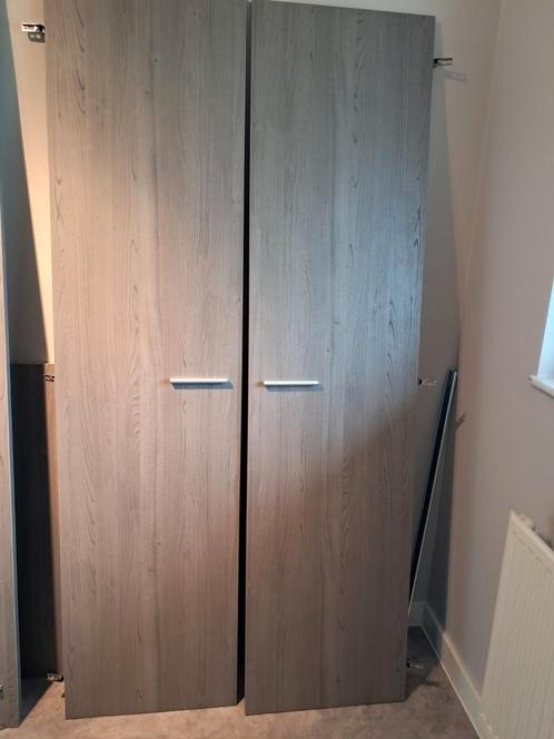 Super okkazie gratis, kledingkast 2 delig, Huis en Inrichting, Kasten | Kleerkasten, Zo goed als nieuw, Met deur(en), Met plank(en)