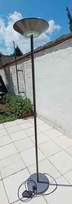 Moderne metalen vloerlamp - perfecte staat, Ophalen, Zo goed als nieuw, Metaal
