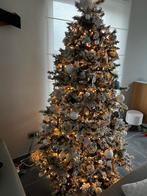 Besneeuwde kerstboom 2.10 m zonder versiering en verlichting, Zo goed als nieuw, Ophalen