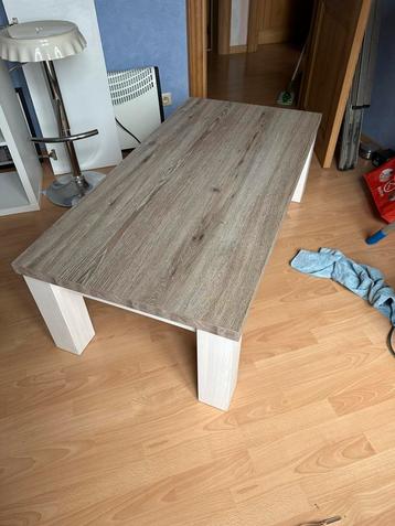 Salontafel, York beschikbaar voor biedingen