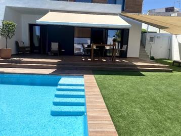 Luxe villa met panoramisch zeezicht over Alicante