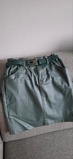 Rokje, lederlook, en rokje in roze, ribbel, beiden 8 euro., Kleding | Dames, Rokken, Ophalen, Zo goed als nieuw, Maat 38/40 (M)