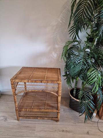 Rotan retro bijzet tafel, Huis en Inrichting, Tafels | Bijzettafels, Ophalen of Verzenden, Zo goed als nieuw