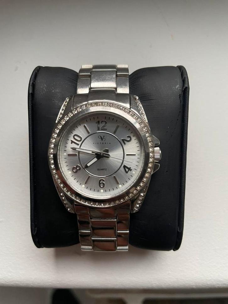 Nieuwe vrouwen Horloge victoria secret, Handtassen en Accessoires, Horloges | Dames, Zo goed als nieuw, Polshorloge, Zilver, Ophalen