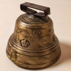 Ancienne cloche de vache Suisse en bronze vintage/collector, Antiquités & Art, Antiquités | Bronze & Cuivre, Envoi, Bronze