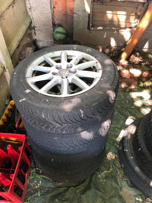 Audi velgen plus winterbanden, Auto diversen, Autosport-onderdelen, Zo goed als nieuw, Ophalen