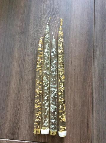 4 plastic kaarsen beschikbaar voor biedingen