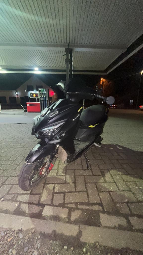 Motron breezy 50, Fietsen en Brommers, Scooters | Overige merken, Gebruikt, Ophalen