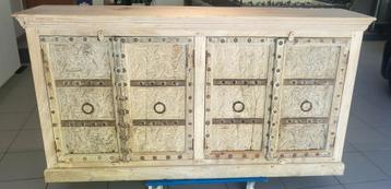 Uniek dressoir beschikbaar voor biedingen