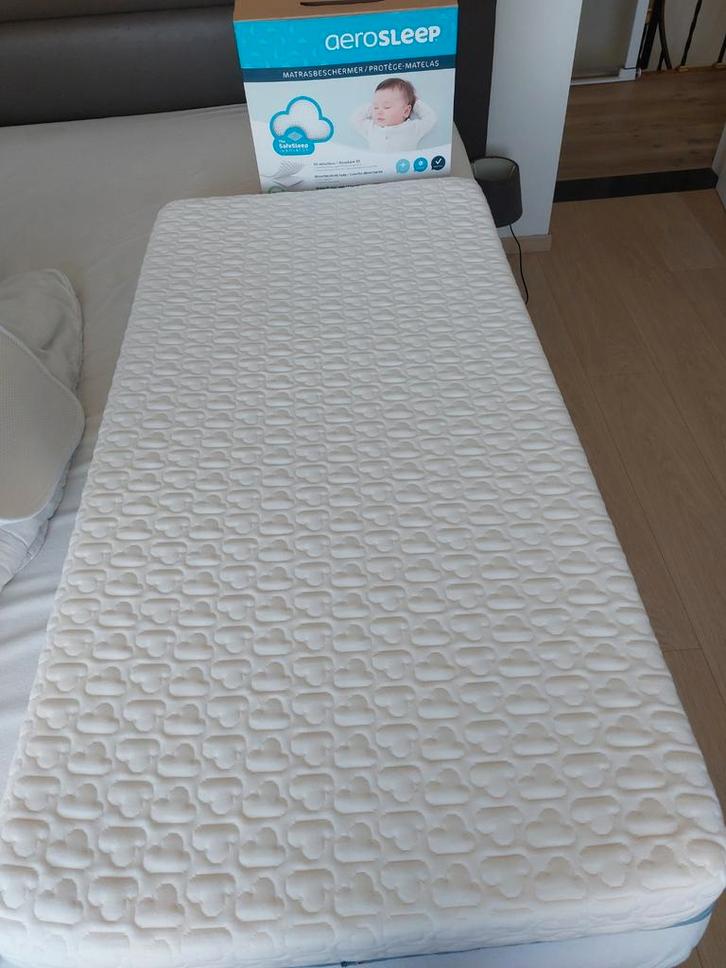 Aerosleep matras babybed, Kinderen en Baby's, Kinderkamer | Bedden, Zo goed als nieuw, Matras, Ophalen