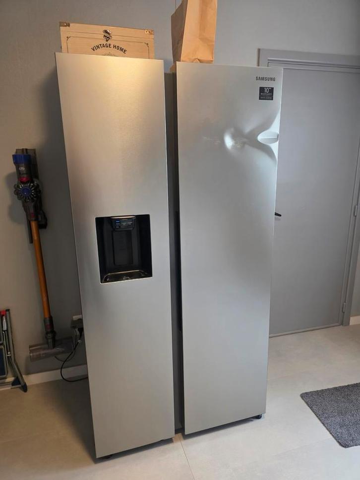 Samsung Amerikaanse koelkast, Elektronische apparatuur, Koelkasten en IJskasten, Gebruikt, Met aparte vriezer, 200 liter of meer