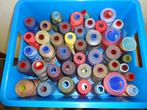 42 klossen naaigaren alle kleuren, Hobby en Vrije tijd, Ophalen, Gebruikt, Garen of Naald(en)