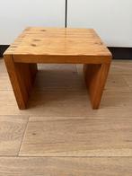 Vintage grenen bijzettafeltje. Ate van Apeldoorn, Huis en Inrichting, Tafels | Bijzettafels, Ophalen, Minder dan 45 cm, Minder dan 55 cm