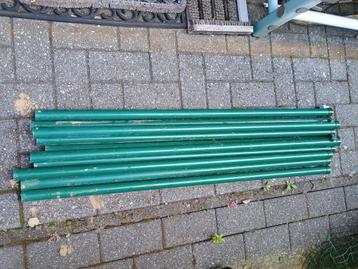 10 ronde groene tuinpalen, lengte 120cm, 3cm diameter beschikbaar voor biedingen