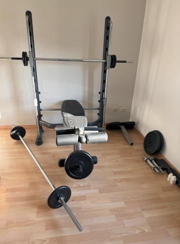 Fitness werkbank voor volledige work-out beschikbaar voor biedingen