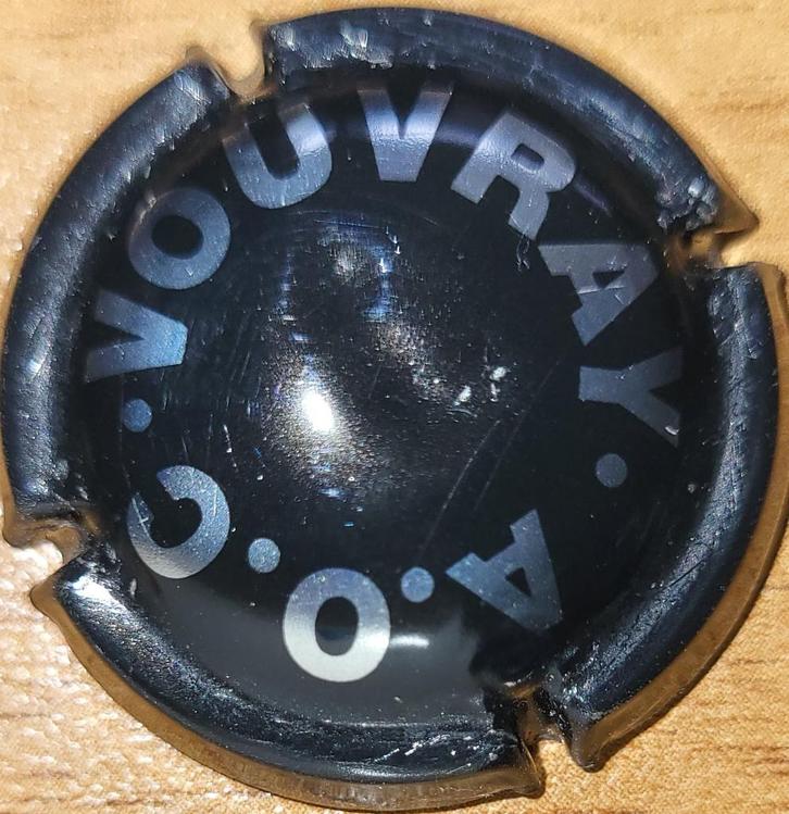 Capsule Crémant de Loire, VOUVRAY A.O.C. noir&métal nr.01, Verzamelen, Wijnen, Nieuw, Overige typen, Frankrijk, Ophalen of Verzenden