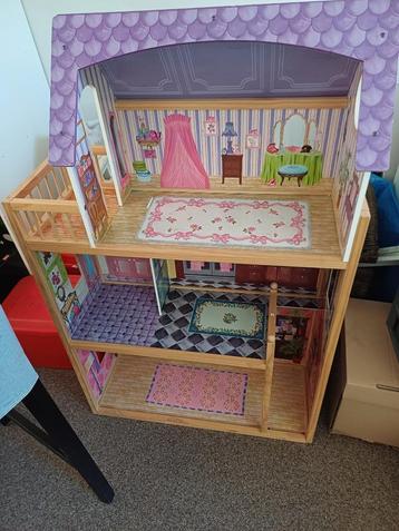 Poppenhuis kidkraft beschikbaar voor biedingen