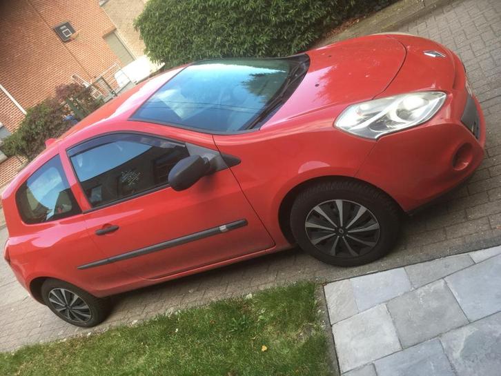 Renault CLIO 1,2 Benzine (van 2012 - 56.000km), Auto's, Renault, Particulier, Clio, Achteruitrijcamera, Airconditioning, Bluetooth