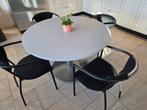 Keukentafel rond / zware uitvoering en 4 stoelen, Ophalen