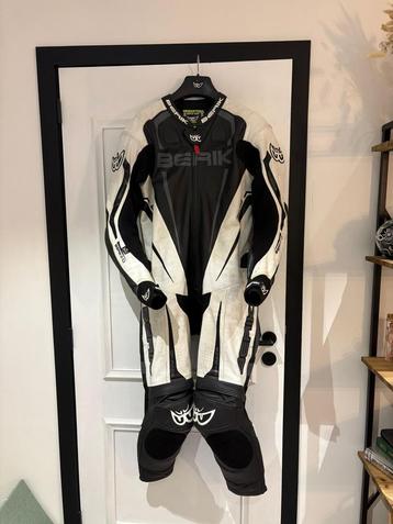 Combinaison moto Berik 1 pièce beschikbaar voor biedingen