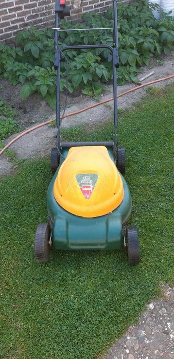 Grasmachine, Tuin en Terras, Grasmaaiers, Ophalen, Zo goed als nieuw