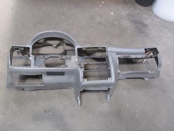 DASHBOARD Opel Astra F (56 / 57) (90-414-001) beschikbaar voor biedingen