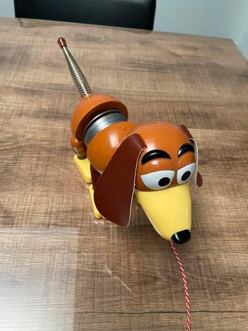 Disney Officiële Store Zigzag figuur sprekend scharnier. beschikbaar voor biedingen