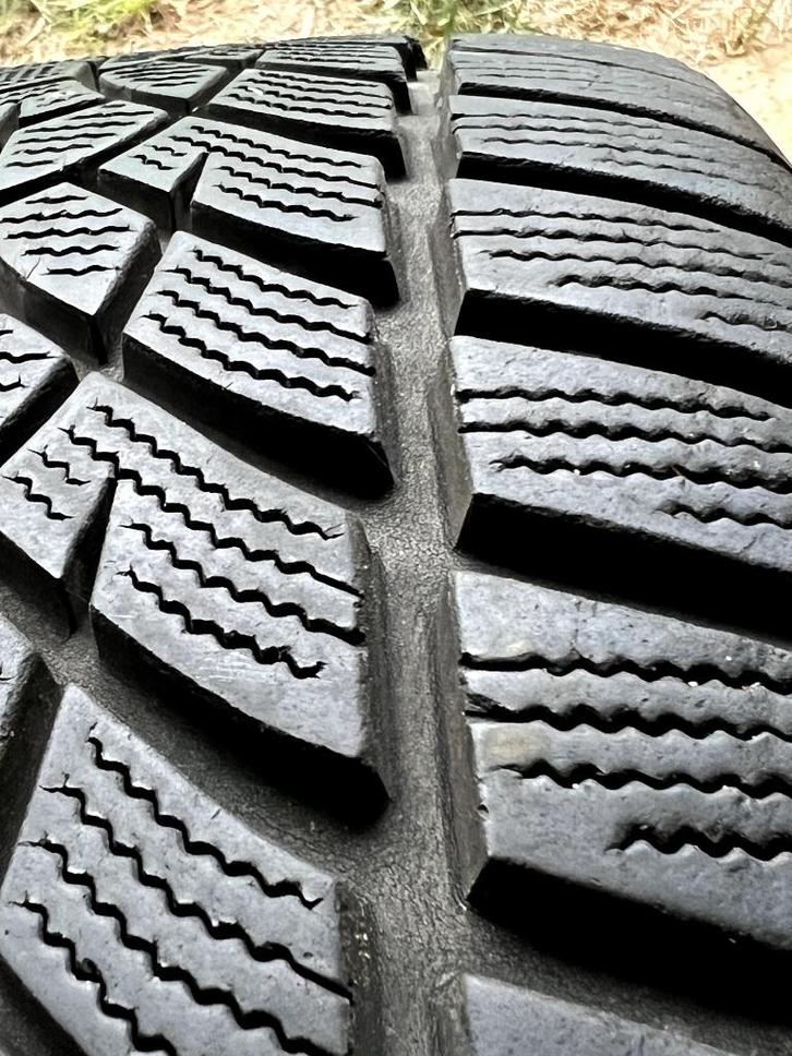 Pneus Hiver 215/60/16 GoodYear UltraGrip 7mm-jantes groupVW, Auto-onderdelen, Banden en Velgen, Band(en), Winterbanden, 16 inch