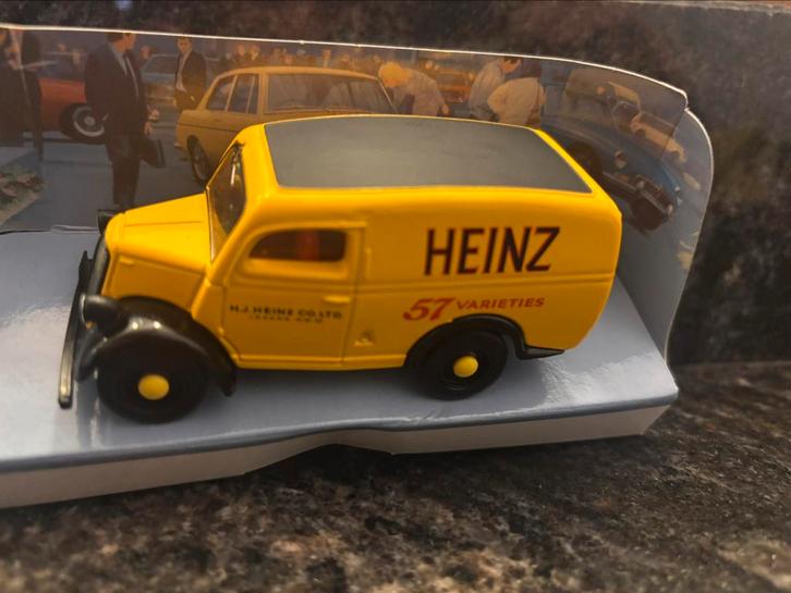 Dinky Toys - Model bestelwagen - Ford E83W 10 CWT Van, Hobby en Vrije tijd, Modelauto's | 1:87, Nieuw, Overige merken, Ophalen