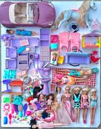 Lot van Barbie, Sindy, Simba, Meubels en accessoires. Mattel, Kinderen en Baby's, Ophalen of Verzenden, Zo goed als nieuw, Barbie
