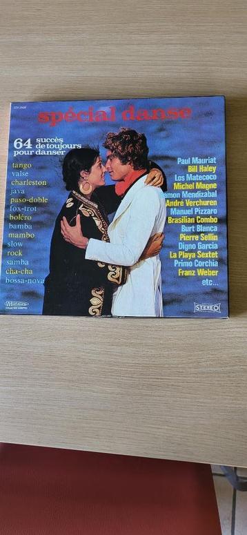 coffret de 4 disques 33 trs, spécial danse beschikbaar voor biedingen