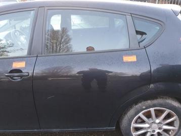 Portier 4Deurs links-achter van een Seat Leon (LZ9Y) beschikbaar voor biedingen