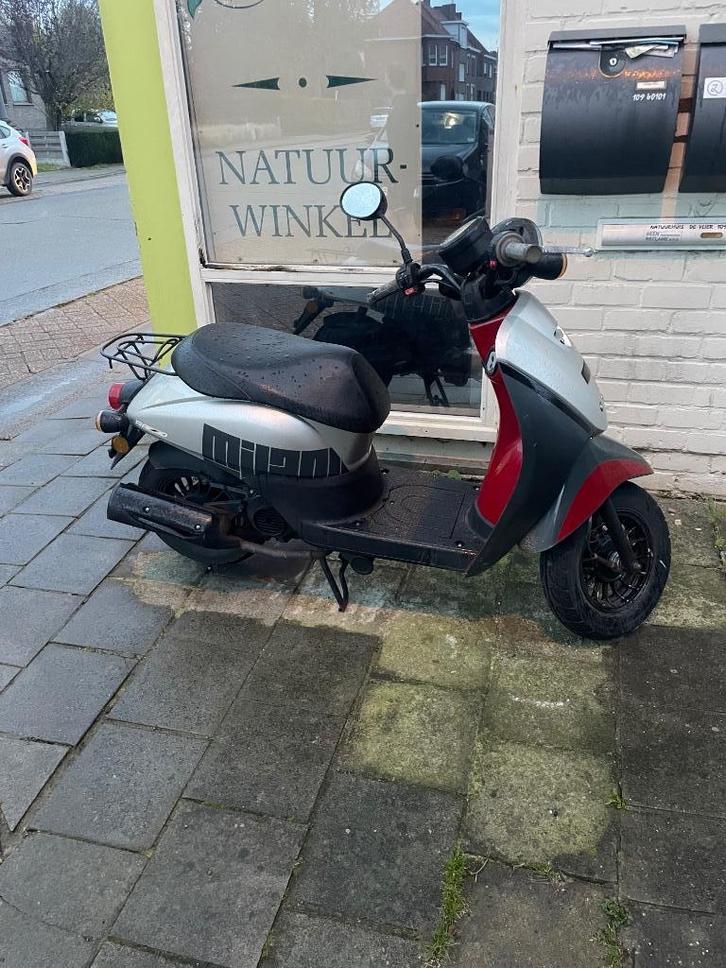 Brommer Razzo Milano b-klasse start niet, Fietsen en Brommers, Brommers | Overige merken, Gebruikt, Klasse B (45 km/u), Ophalen