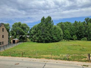 Bouwgrond: 2 bouwkavels voor halfopen bebouwing in Roosdaal beschikbaar voor biedingen