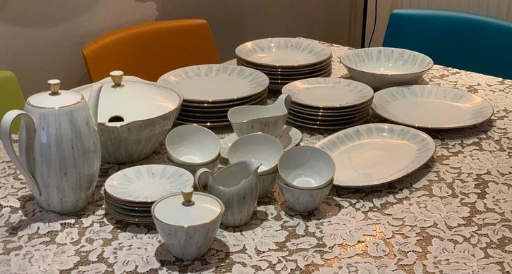 Bavaria porselein eet-/thee servies, Antiek en Kunst, Antiek | Servies compleet, Ophalen