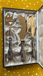 Couteaux à fromage en métal argenté et doré, Antiquités & Art, Enlèvement