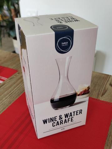 Carafe à eau ou vin en verre cristallin neuve