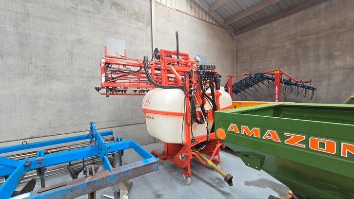 Kunh porter M PK 8800 gedragen sproeivat 15m, Zakelijke goederen, Landbouw | Werktuigen, Akkerbouw, Fruitteelt, Veehouderij, Vollegrondsgroente