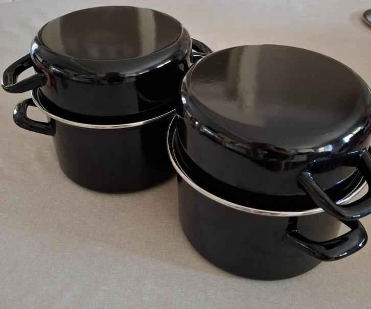 Groot lot mosselpotten, Huis en Inrichting, Keuken | Potten en Pannen, Gebruikt, Overige typen, Keramische plaat, Ophalen