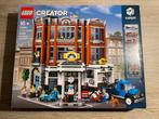 Lego 10264 / corner garage, Kinderen en Baby's, Speelgoed | Duplo en Lego, Ophalen of Verzenden, Gebruikt, Complete set, Lego