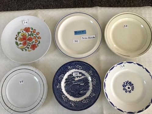 89 platte borden aan spotprijzen, Huis en Inrichting, Keuken | Servies, Zo goed als nieuw, Bord(en), Ophalen of Verzenden