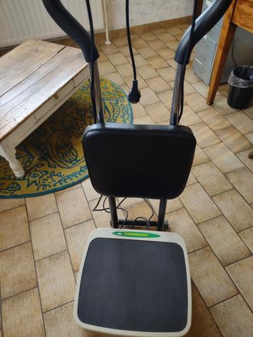 Trilplaat , massagetoestel.  beschikbaar voor biedingen