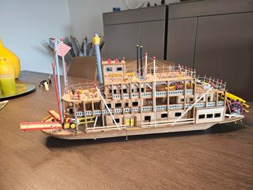 Missippi veerboot volledig uit hout  beschikbaar voor biedingen