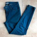 Jeans femme Kiabi, Enlèvement, Porté